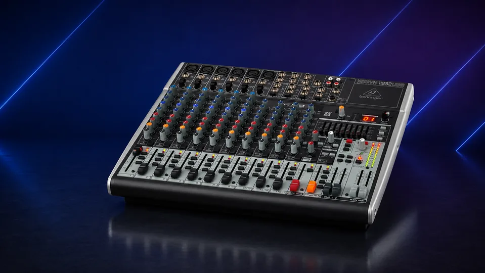 Behringer Xenyx 1832 USB